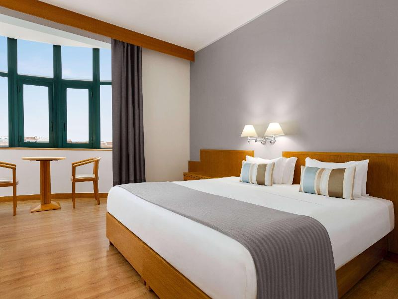 TRYP Montijo Parque Hotel image