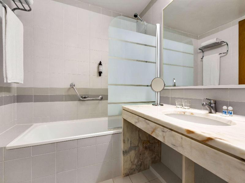 TRYP Montijo Parque Hotel image
