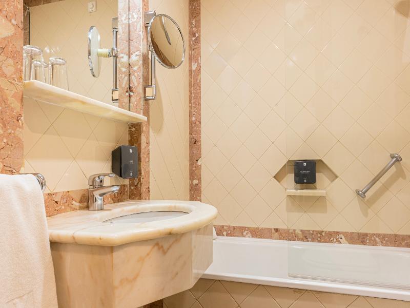 Sana Rex Hotel image