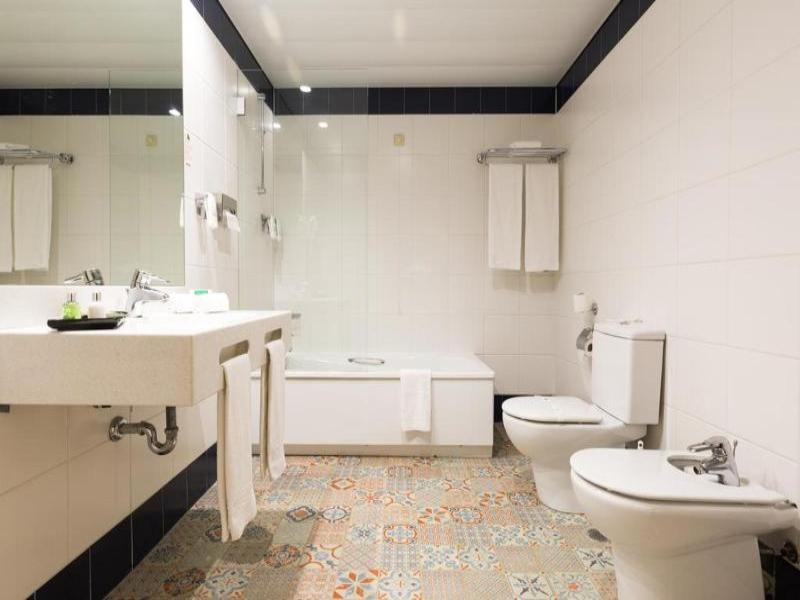 Legendary Porto Hotel image