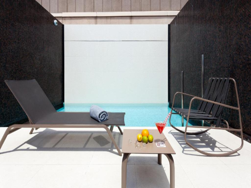 España Ocean Drive Newly Renovated image