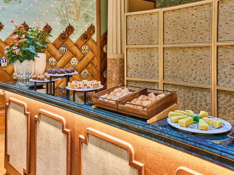 Hotel EspaNa Ocean Drive image