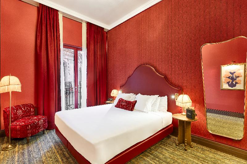 España Ocean Drive Newly Renovated image
