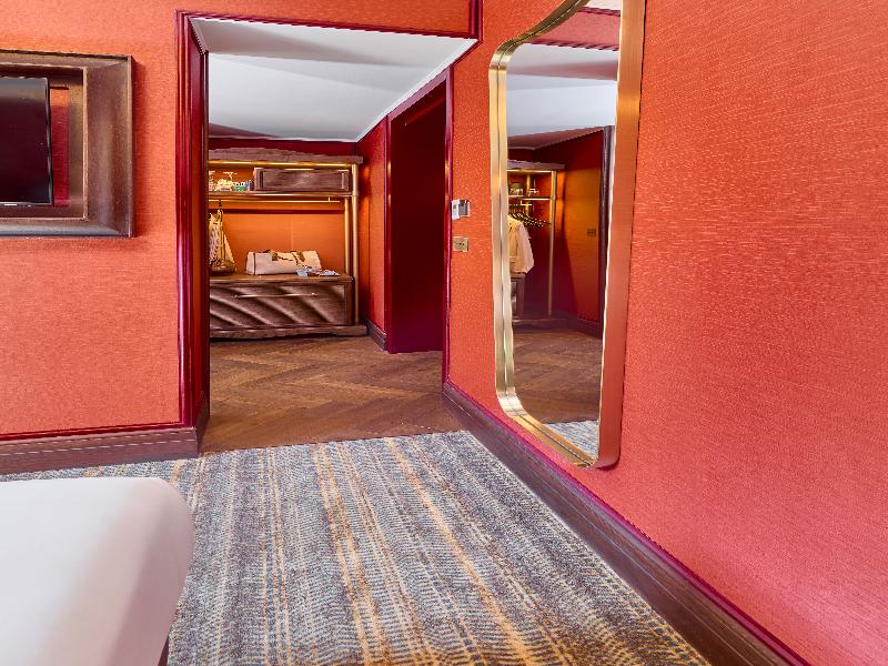 España Ocean Drive Newly Renovated image