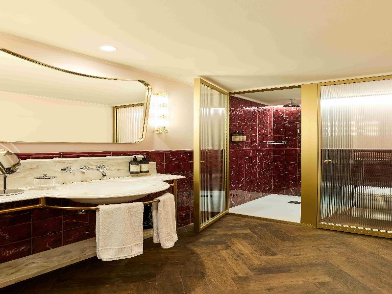Hotel EspaNa Ocean Drive image