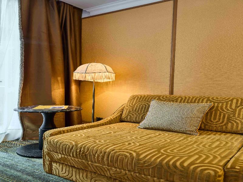 Hotel EspaNa Ocean Drive image