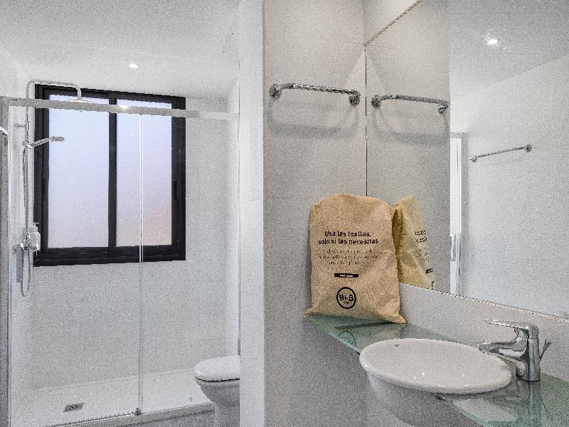 B&B HOTEL Vigo image
