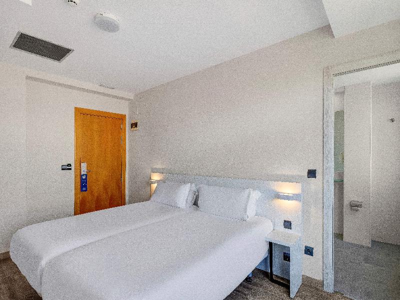 B&B HOTEL Vigo image