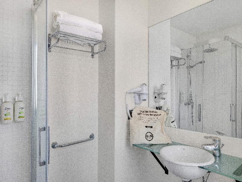 B&B HOTEL Vigo image