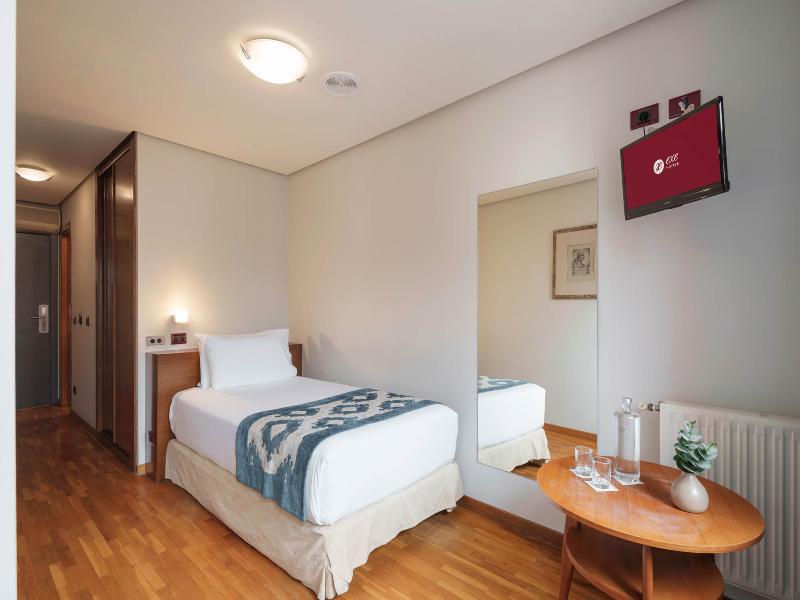 Exe Hotel El Magistral image