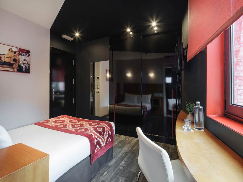 Exe Hotel El Magistral image