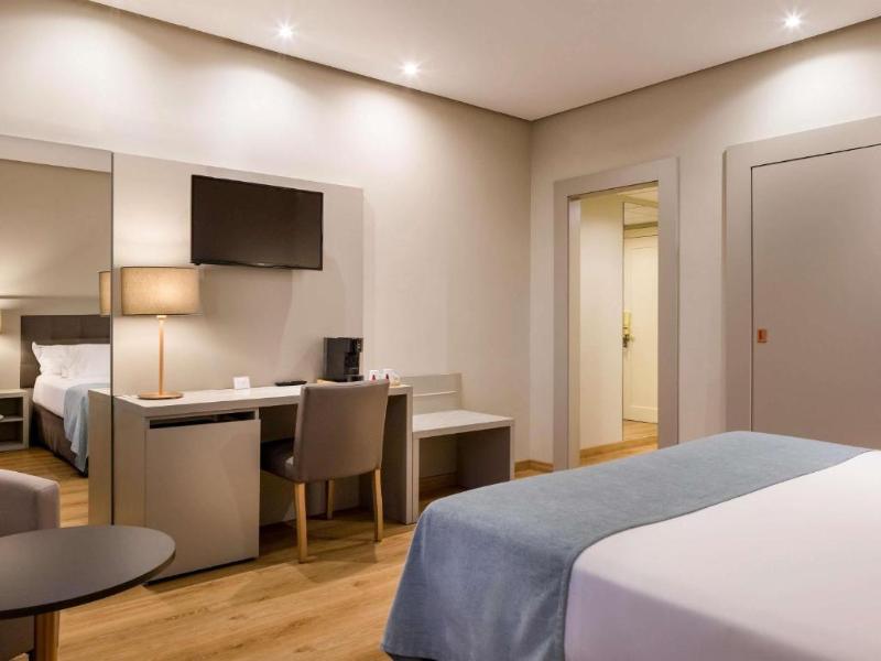 Hotel Carlton Rioja image