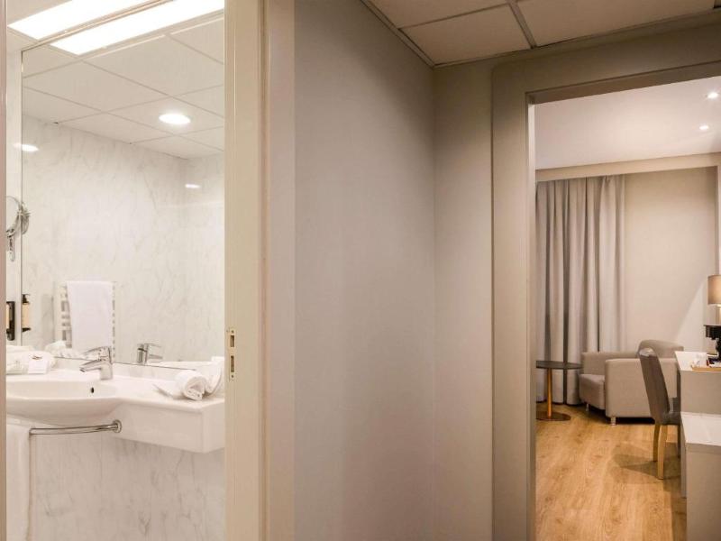 Hotel Carlton Rioja image