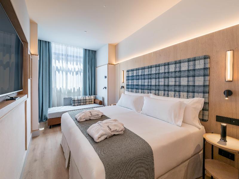 Barceló Valladolid image