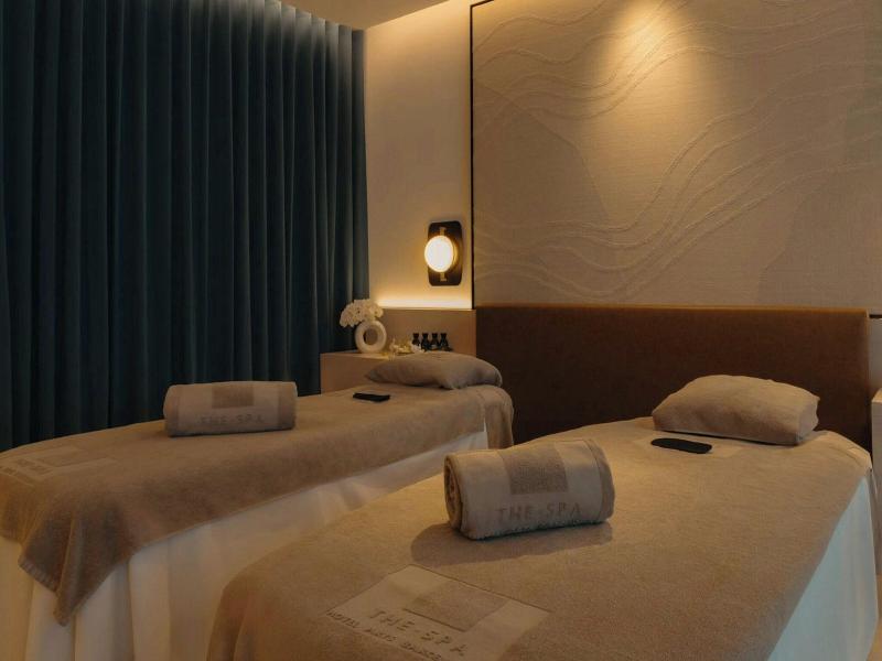 Hotel Arts image