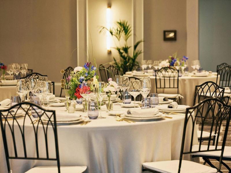 Hotel Arts image