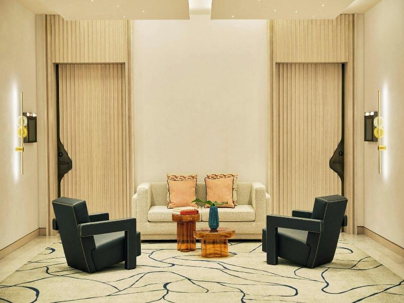 Hotel Arts image