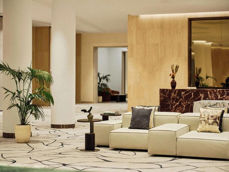 Hotel Arts image