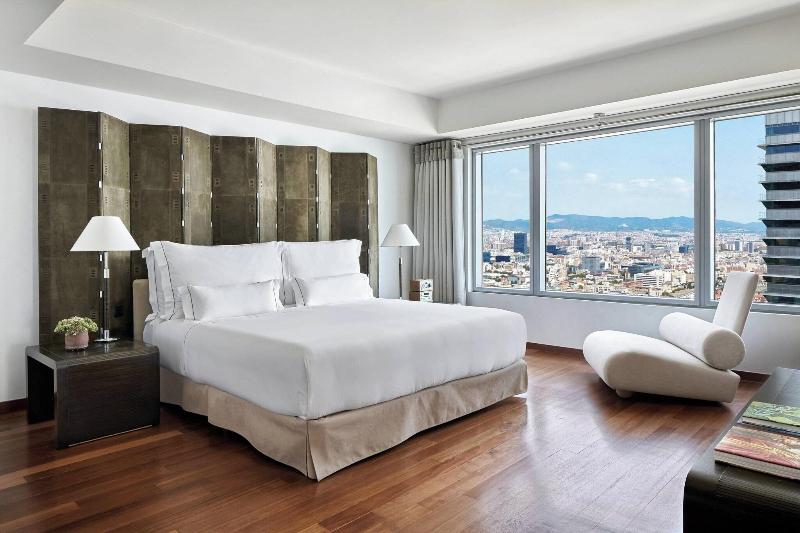 Hotel Arts image