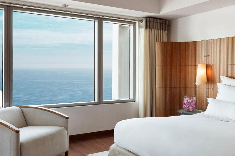 Hotel Arts image