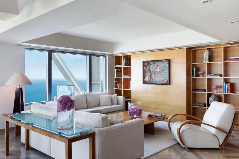Hotel Arts image
