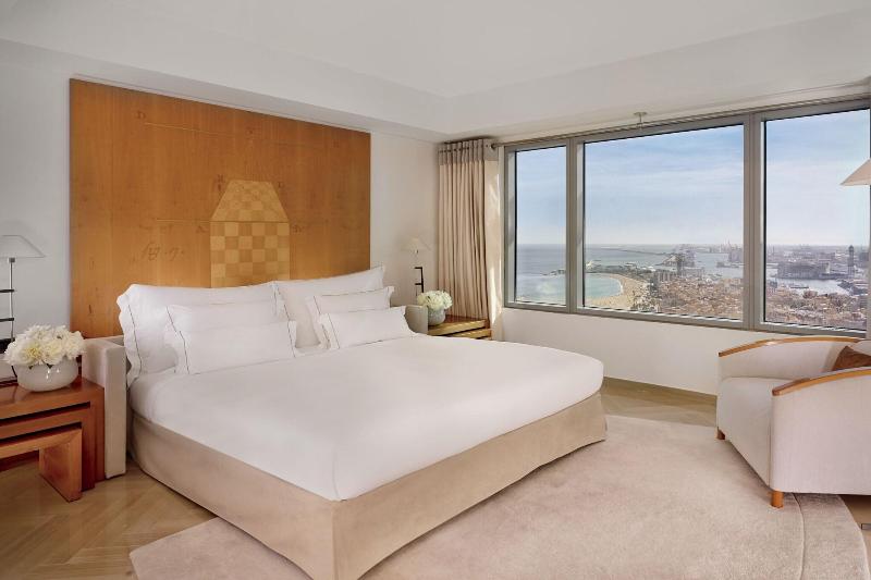 Hotel Arts image