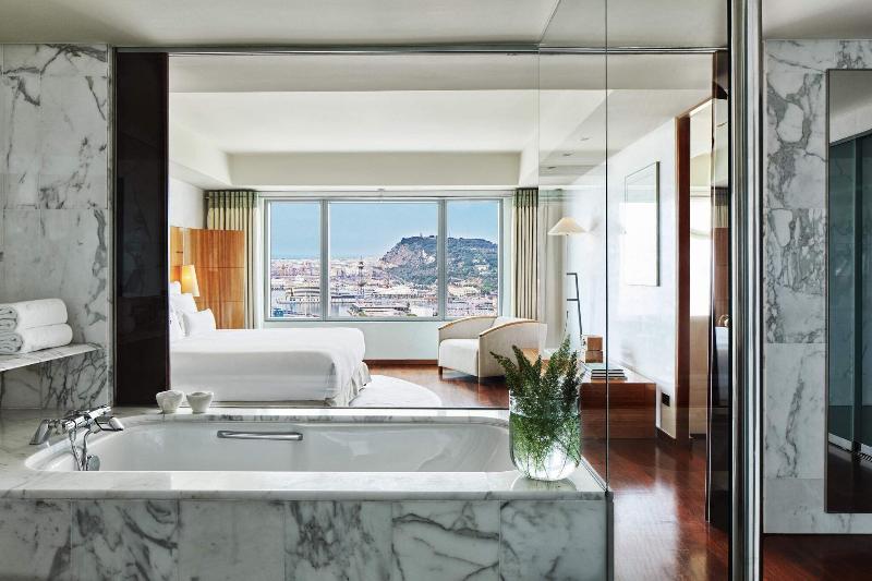 Hotel Arts image