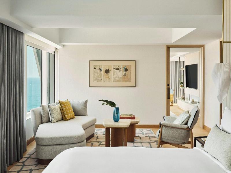 Hotel Arts image