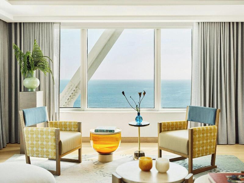 Hotel Arts image
