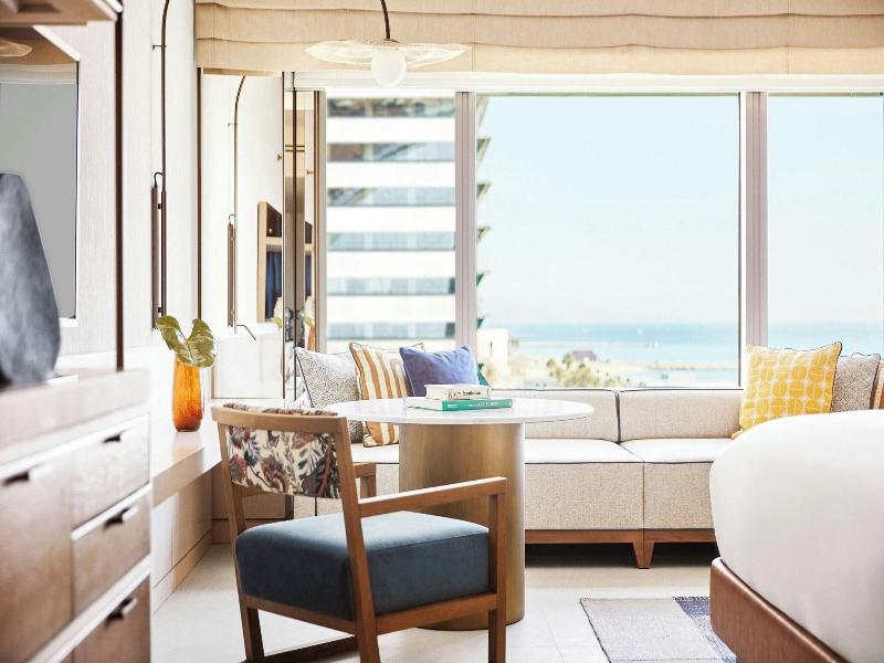 Hotel Arts image