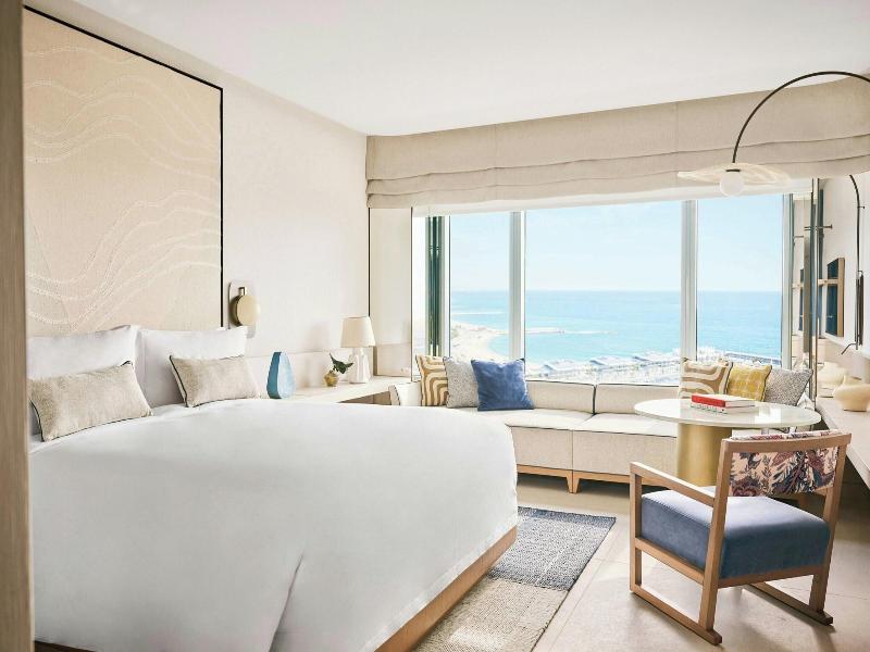 Hotel Arts image