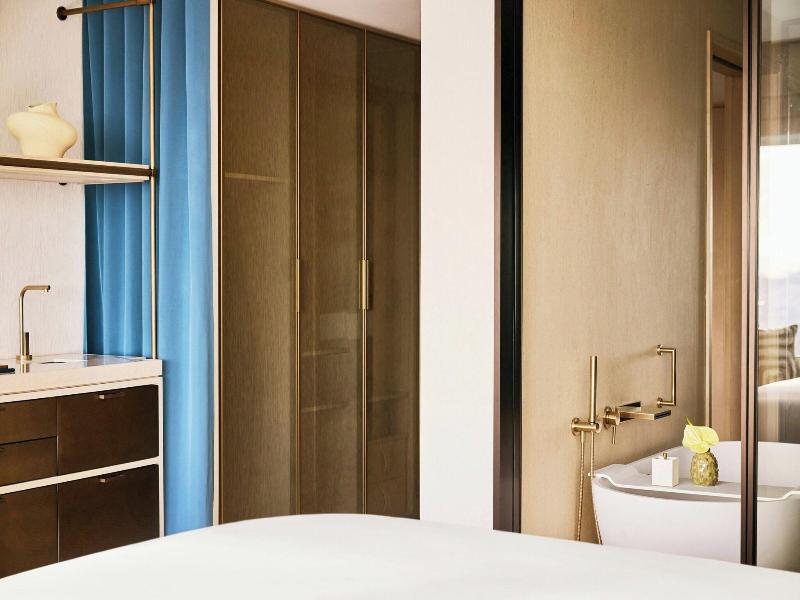 Hotel Arts image