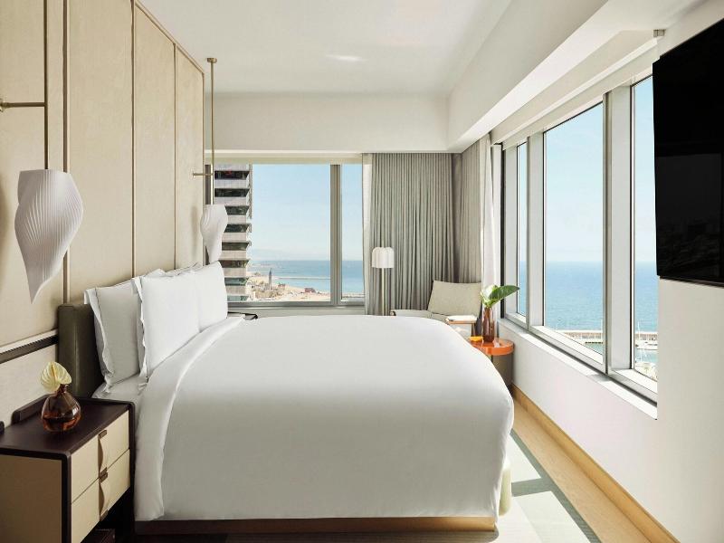 Hotel Arts image