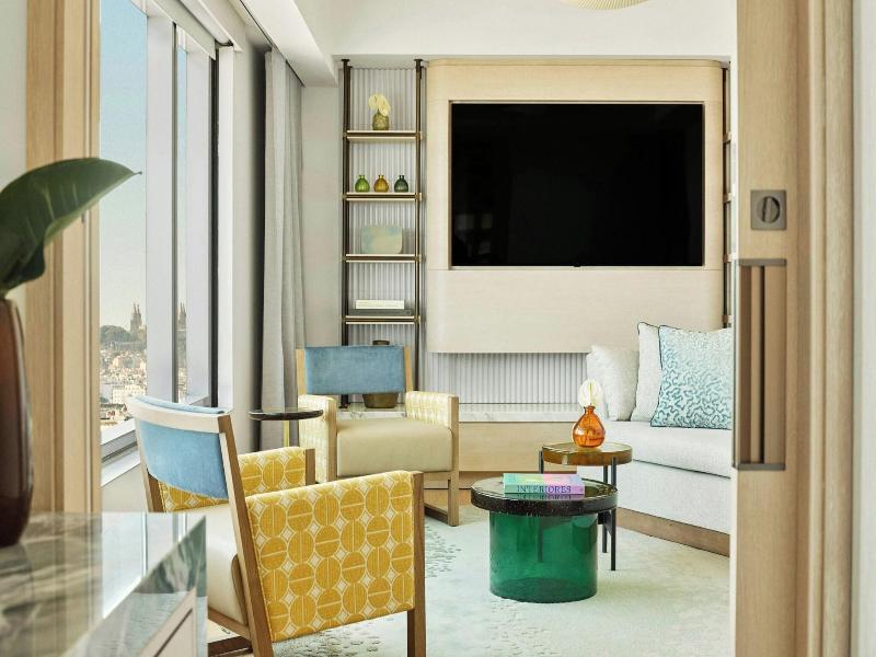 Hotel Arts image