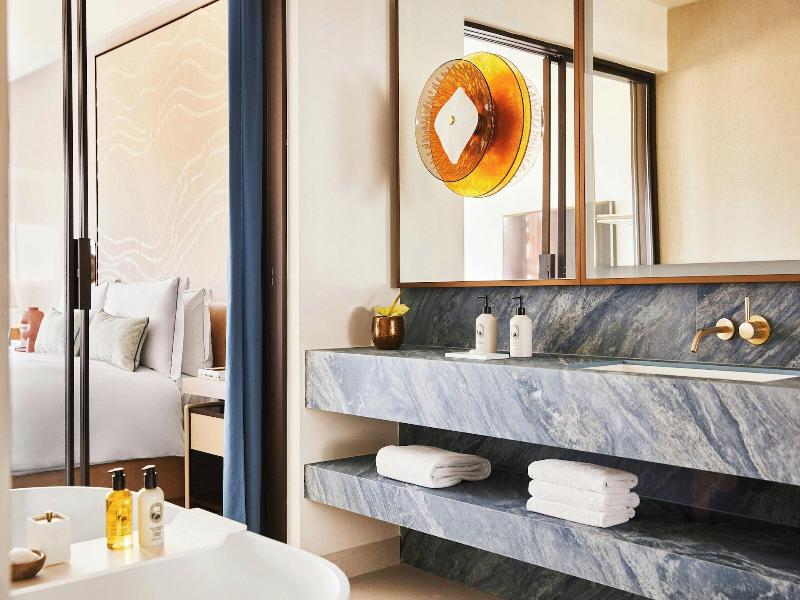 Hotel Arts image