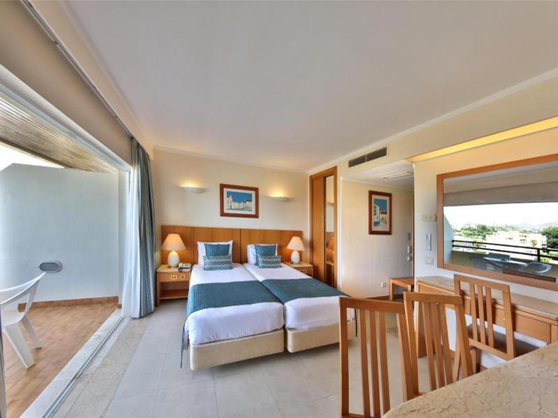 Interpass Vauhotel Apartamentos image