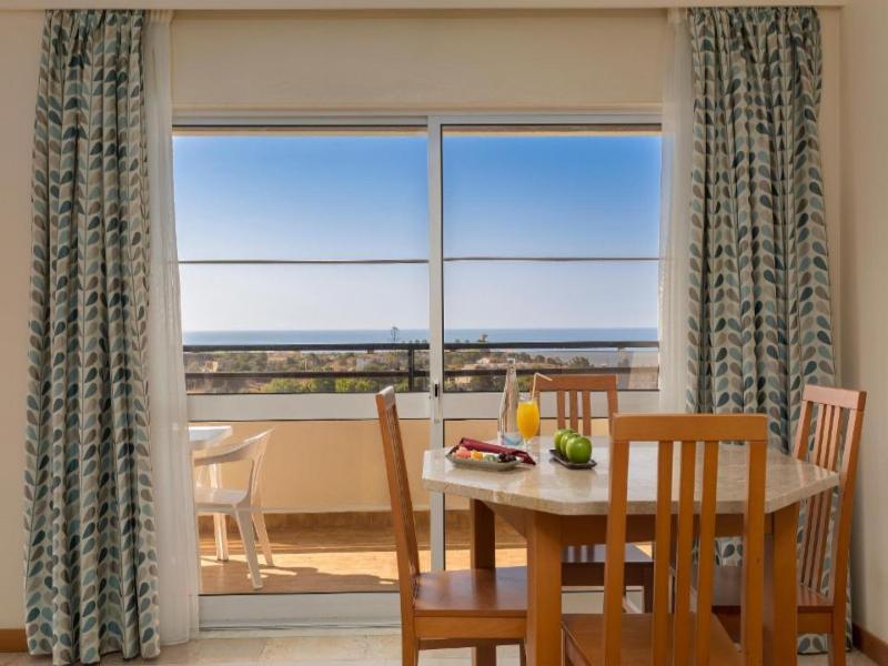 Interpass Vauhotel Apartamentos image