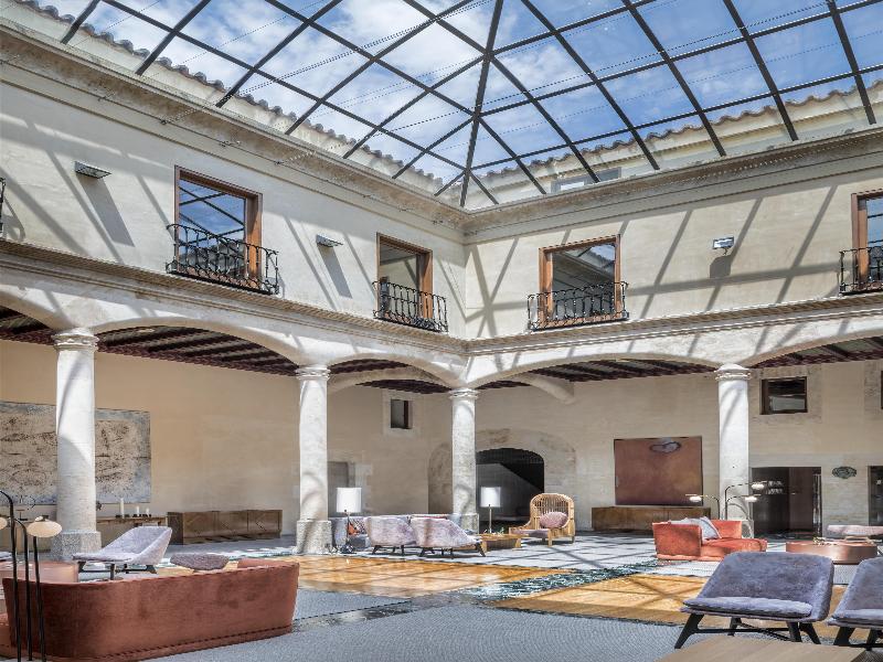 NH Collection Salamanca Palacio de Castellanos image