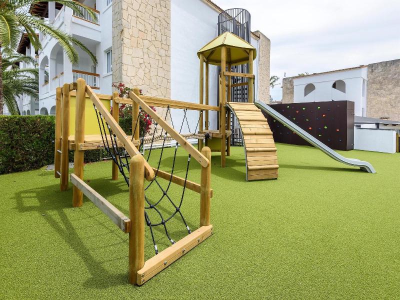 Alcudia Garden image