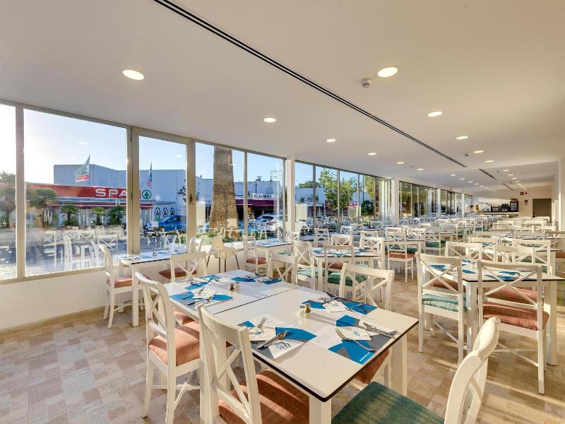 Alcudia Garden image