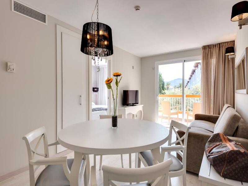 Alcudia Garden image
