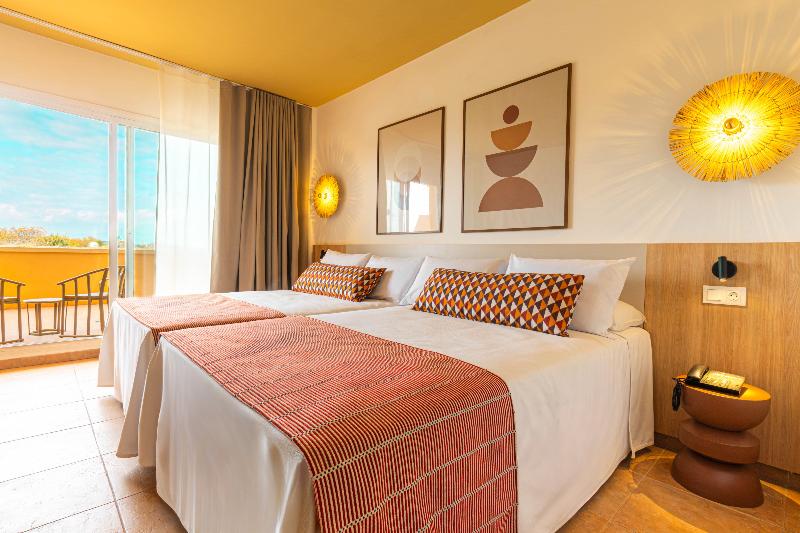 Ohtels La Hacienda image