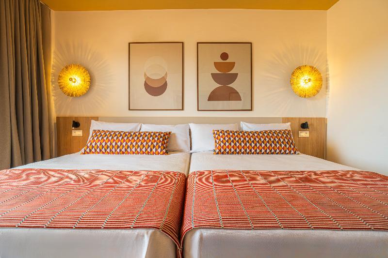 Ohtels La Hacienda image