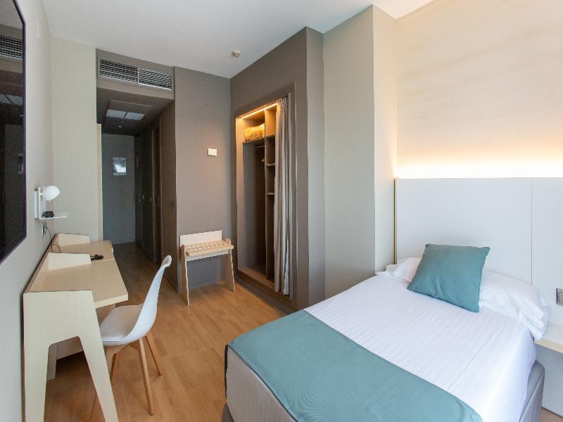 Olympia Hotel Events & Spa image