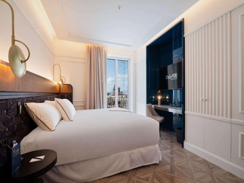 Only YOU Hotel Valencia image