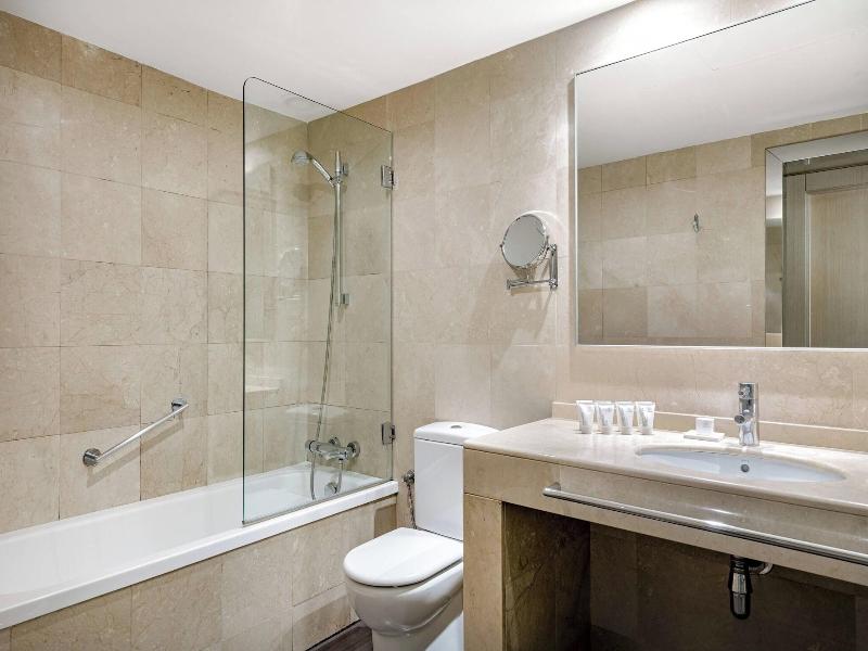 AC Barcelona Victoria Suites image
