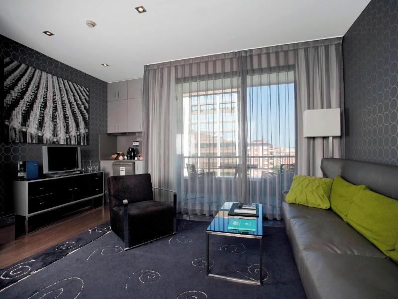 AC Barcelona Victoria Suites image