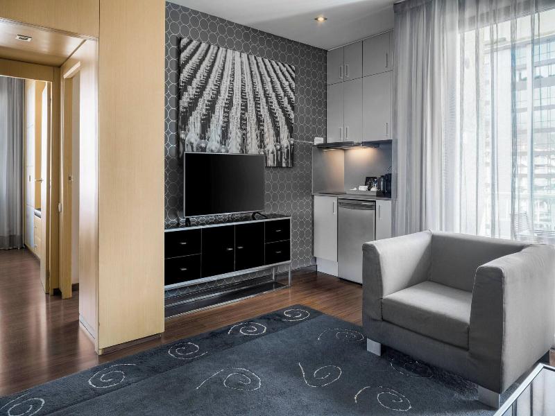 AC Barcelona Victoria Suites image
