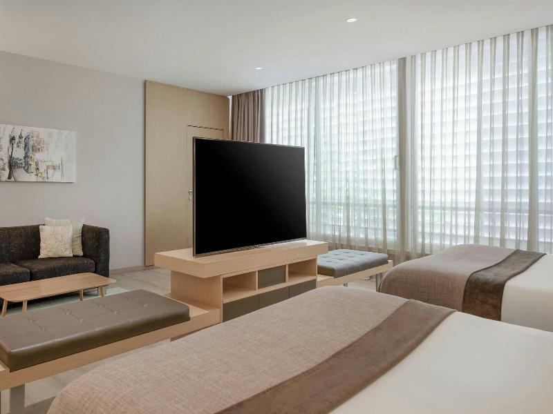 AC Barcelona Victoria Suites image
