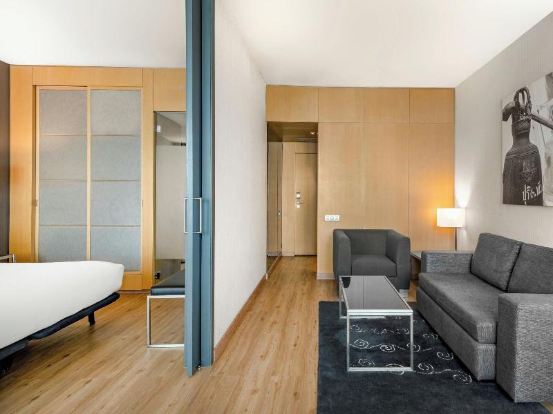 AC Barcelona Victoria Suites image